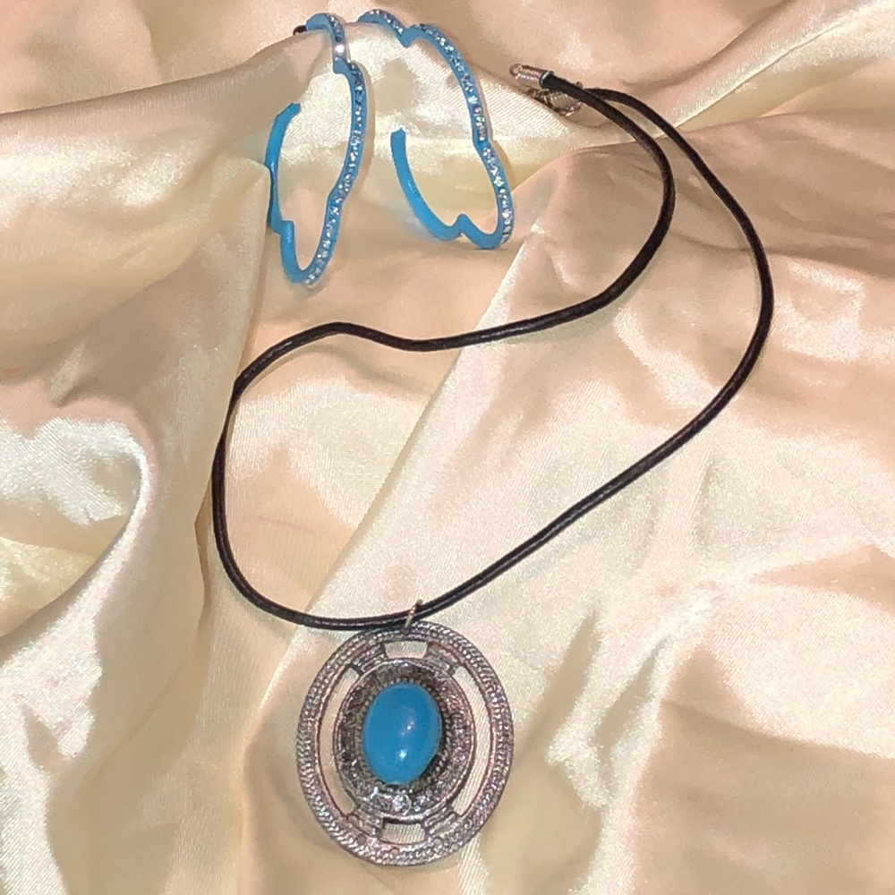 🆕Blue & silver pendant leather & bling hoops NWT